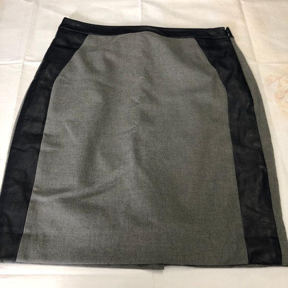 The Limited Women's Skirt Gray and Blue w/ Leather - Picture 1 of 5